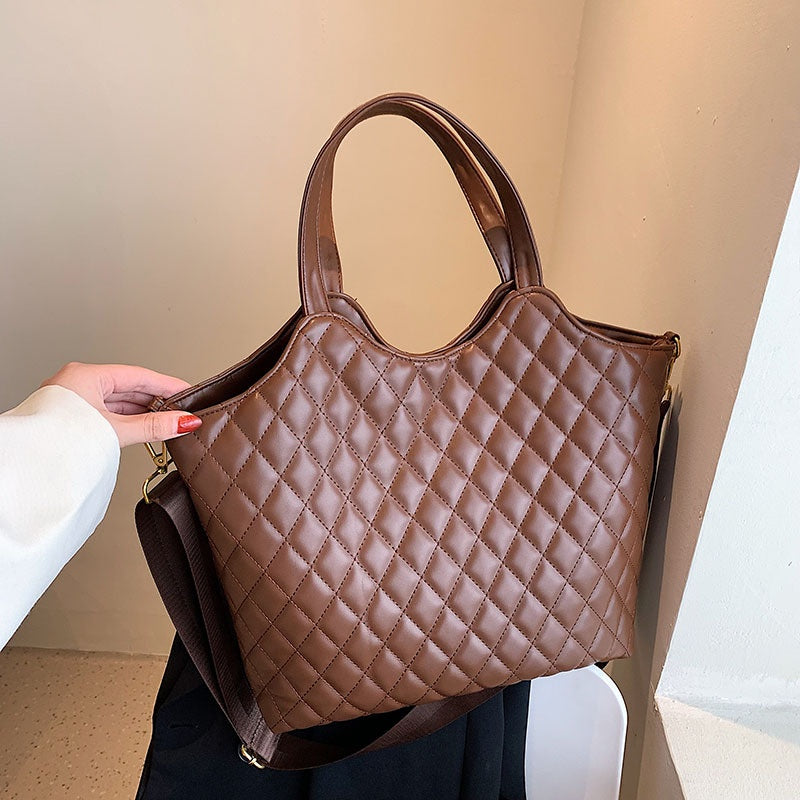 IELGY simple French women's bag diamond large capacity diagonal span