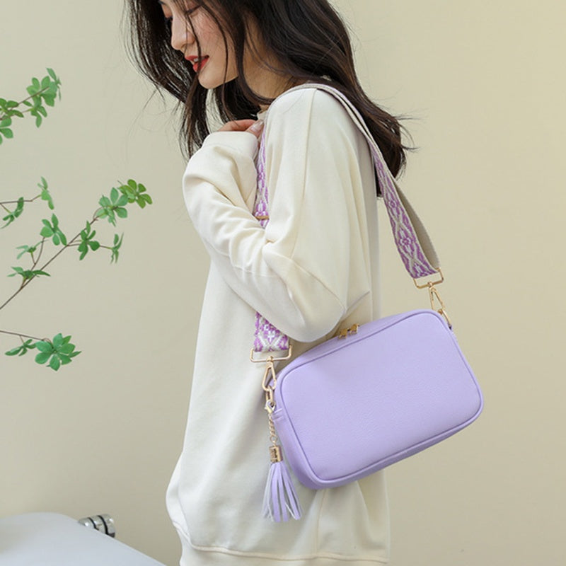 IELGY simple retro solid color messenger bag women with pendant
