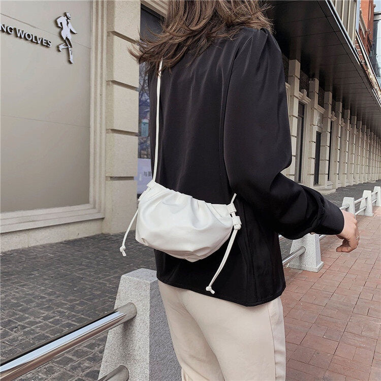IELGY Small Shoulder Bag Women Messenger Bag Cloud Tide Korean Version Wild Mesh Folding Red Shoulder Bag New