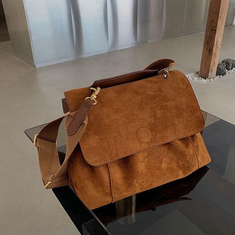 IELGY women's matte suede large capacity all-match college style messenger briefcase
