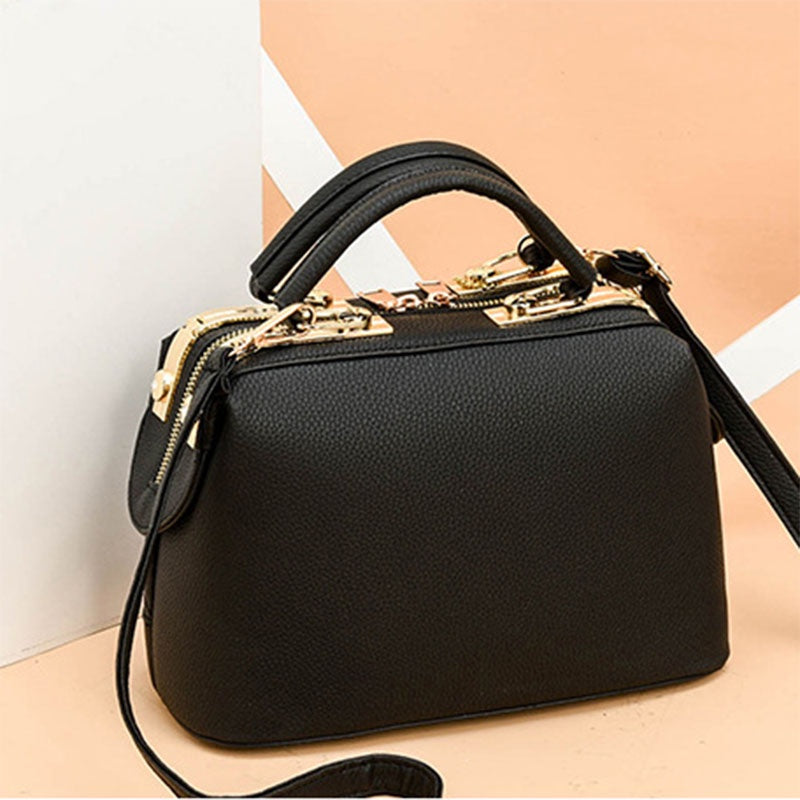 IELGY Korean style fashion rivet cartoon pendant messenger bag women