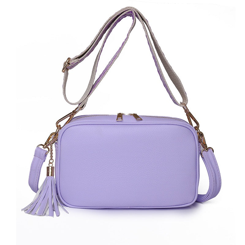 IELGY simple retro solid color messenger bag women with pendant