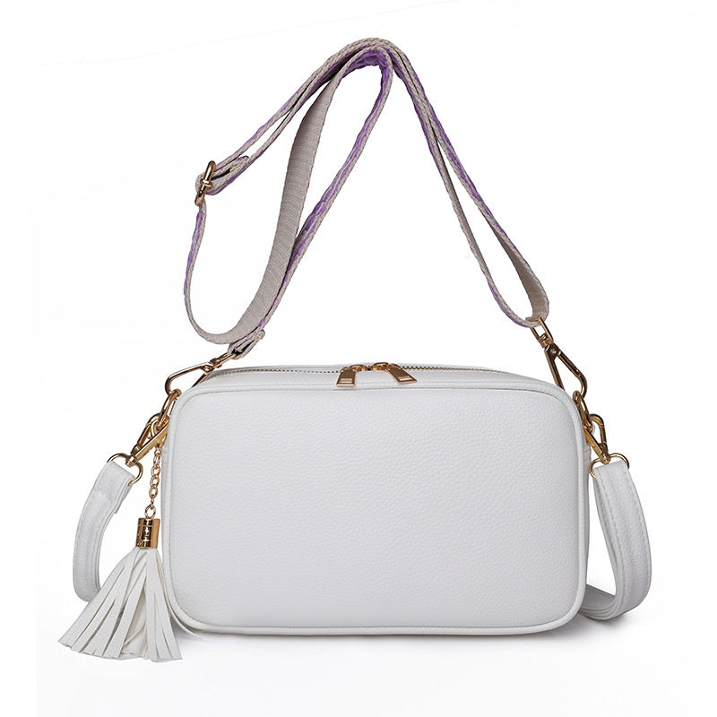IELGY simple retro solid color messenger bag women with pendant
