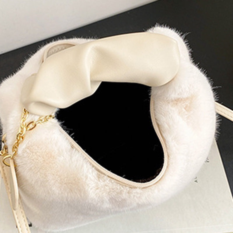 IELGY Korean style simple and comfortable plush messenger bag women