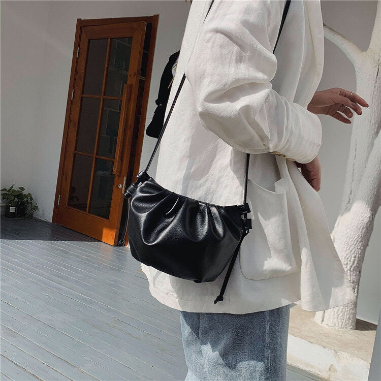 IELGY Small Shoulder Bag Women Messenger Bag Cloud Tide Korean Version Wild Mesh Folding Red Shoulder Bag New