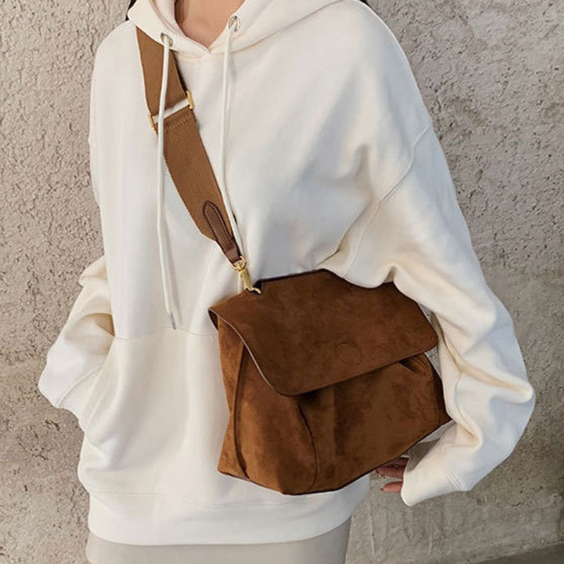 IELGY women's matte suede large capacity all-match college style messenger briefcase