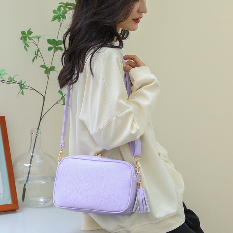 IELGY simple retro solid color messenger bag women with pendant