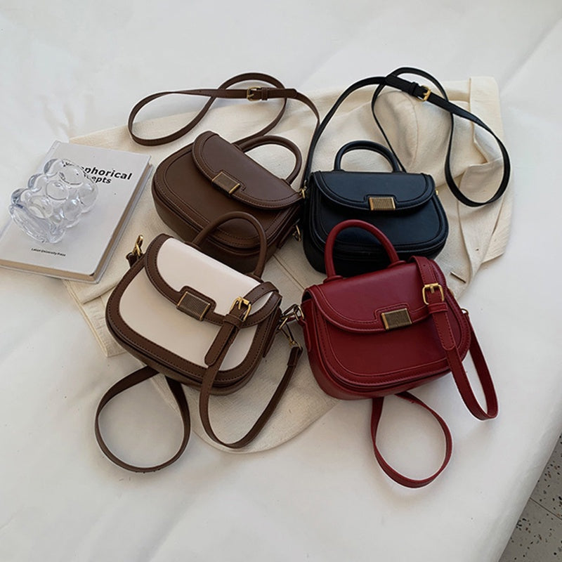 IELGY women's daily casual collocation messenger saddle bag