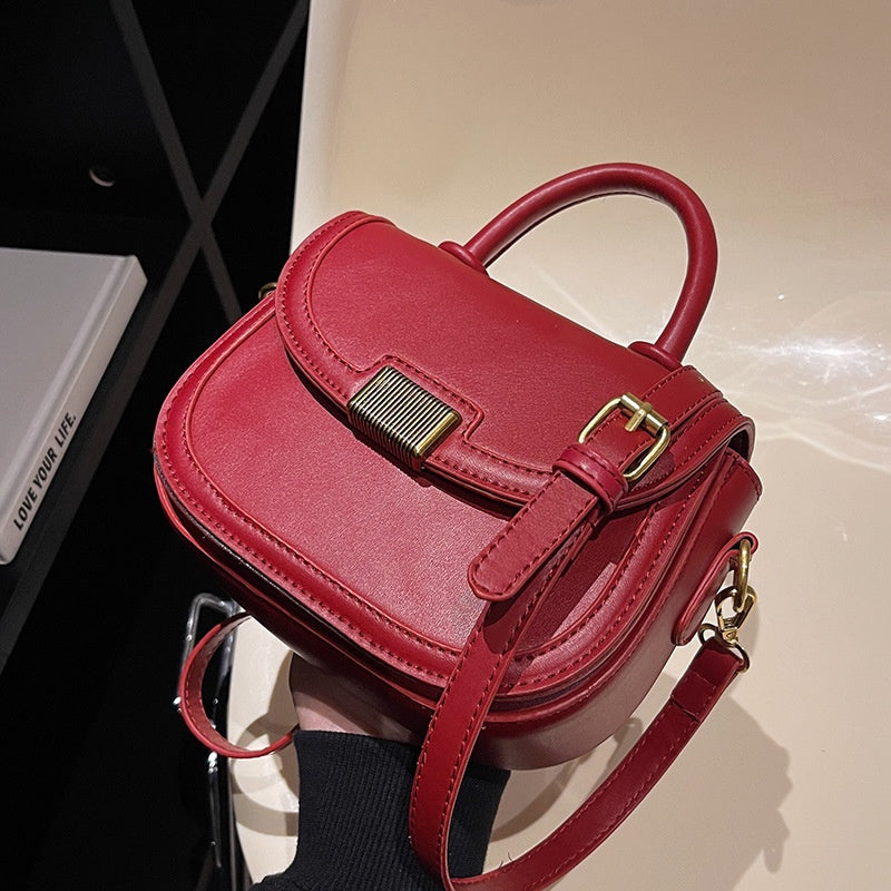 IELGY women's daily casual collocation messenger saddle bag