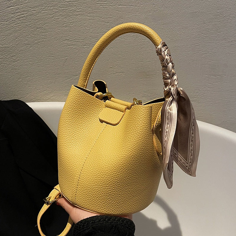 IELGY simple style niche design commuting diagonal bag women