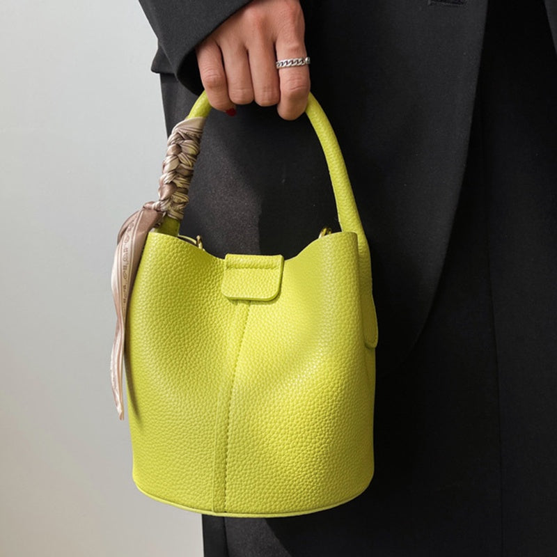 IELGY simple style niche design commuting diagonal bag women