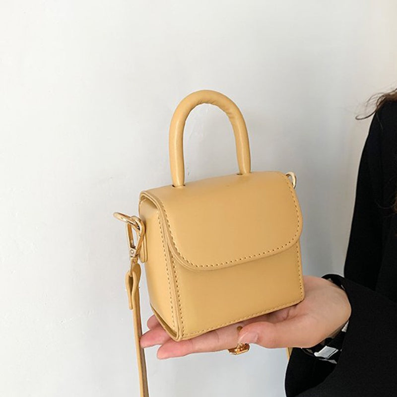 IELGY versatile fashion compact solid color magnetic buckle shoulder bag women