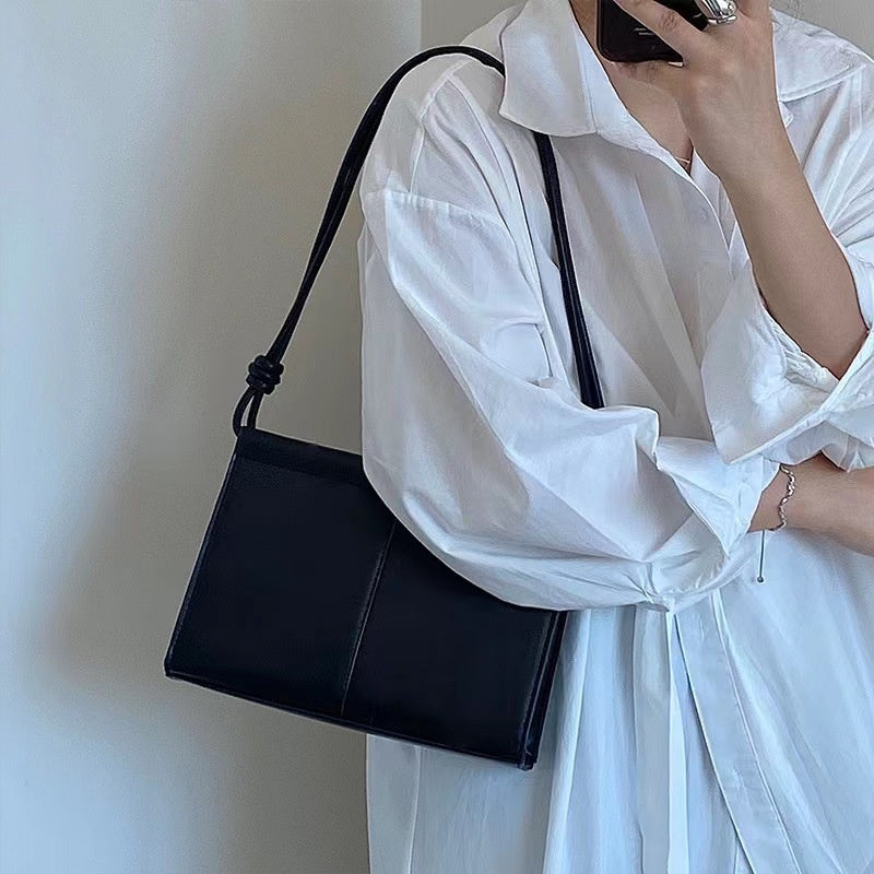 IELGY women's high-end Korean style simple style shoulder bag
