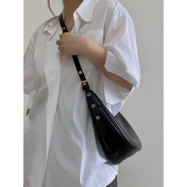 IELGY Texturized Niche Underarm Bag Women's Large Capacity Soft Leather Black Hot Girl Crossbody Bag All-match Dumpling Bag Trendy