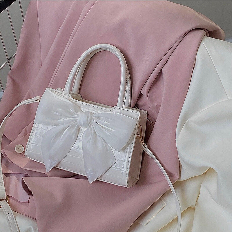 IELGY Guangzhou high-end women's bag Korean version all-match beauty go out messenger bag