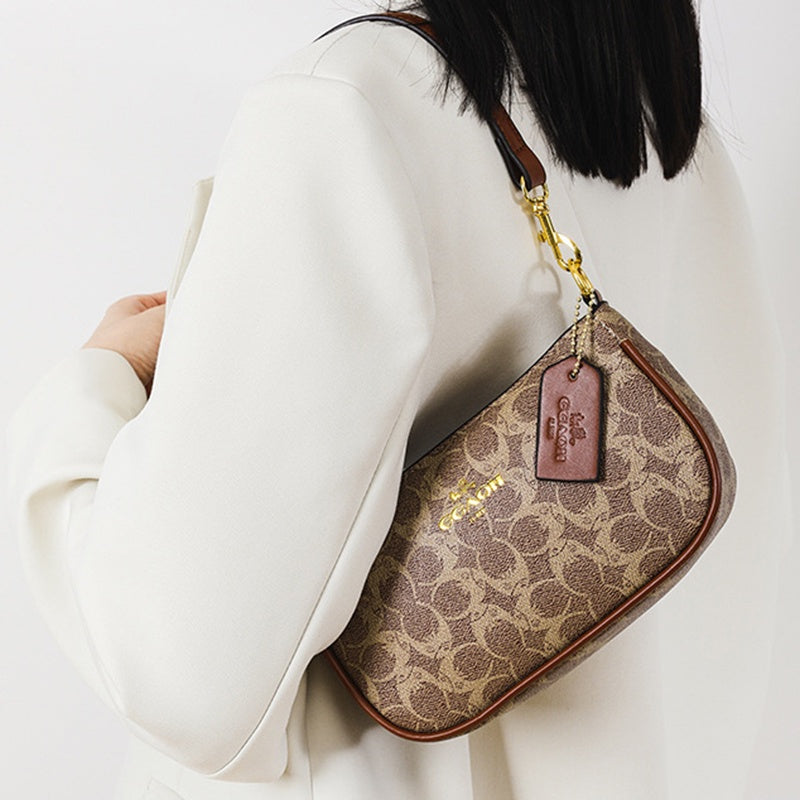 IELGY messenger bag women's versatile fashion zipper retro one shoulder underarm bag