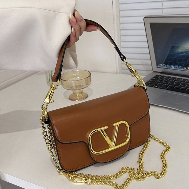 IELGY Chain Bag Women's Simple Fashion Texture Foreign Style Golden V-shaped Design Small Square Bag