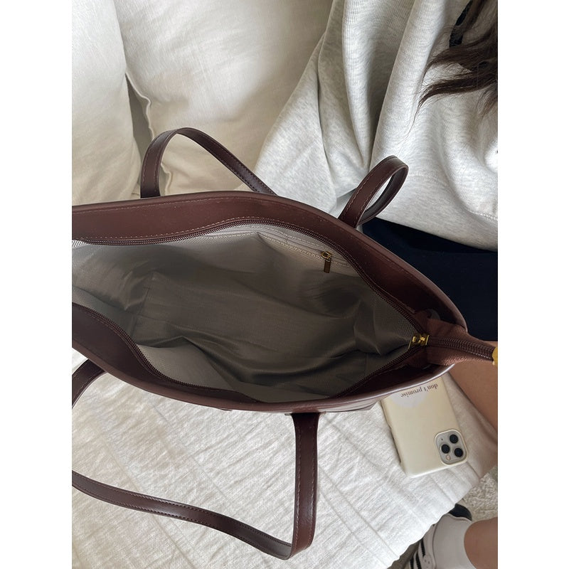 Ielgy Large Capacity Commuter Bag Student Class Armpit Order Shoulder Tote Bag