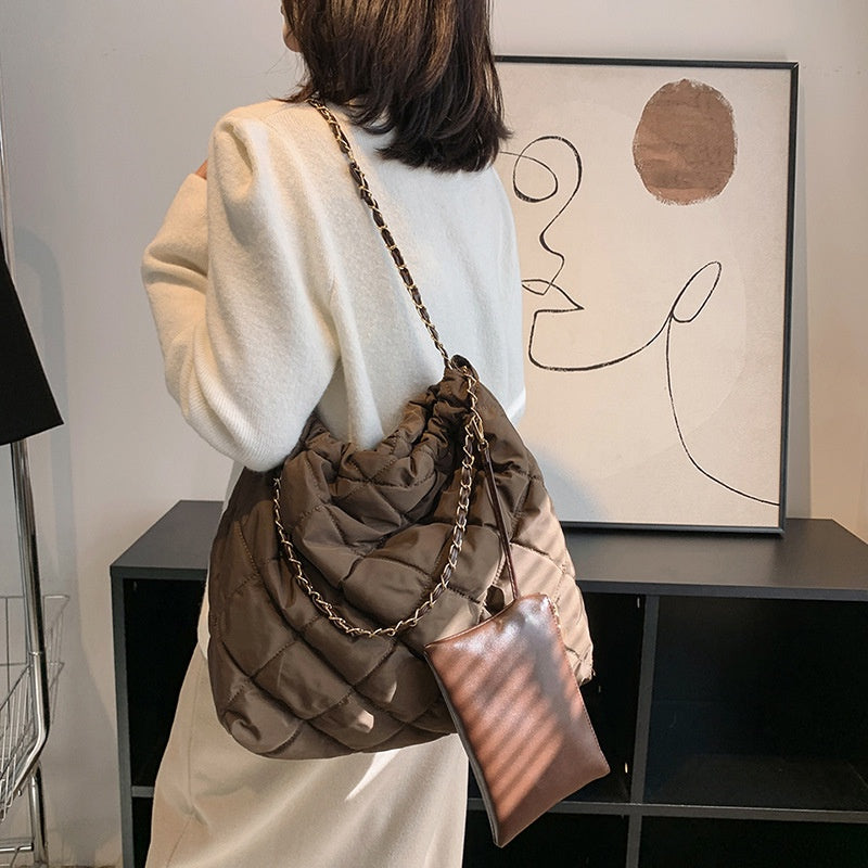 Ielgy Casual Soft Face Large Capacity Bag Chain Crossbody Bag Shoulder Bucket Bag