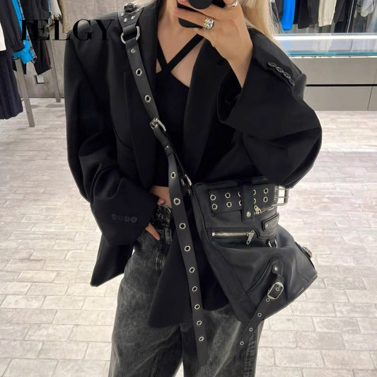 Ielgy Fashionable All-Match Dark Rivets Heavy Industry Motorcycle Bucket Shoulder Mes