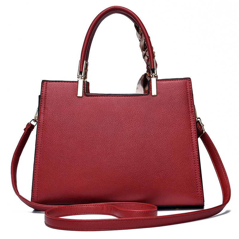 Ielgy Ladies Red Wedding Bag Messenger Portable High-End Feeling Festive Bag
