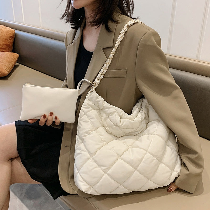 Ielgy Casual Soft Face Large Capacity Bag Chain Crossbody Bag Shoulder Bucket Bag