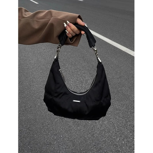 Ielgy Ladies Retro Black Cloud Bag High-End Niche Underarm Bag Portable Shoulder Crescent Bag