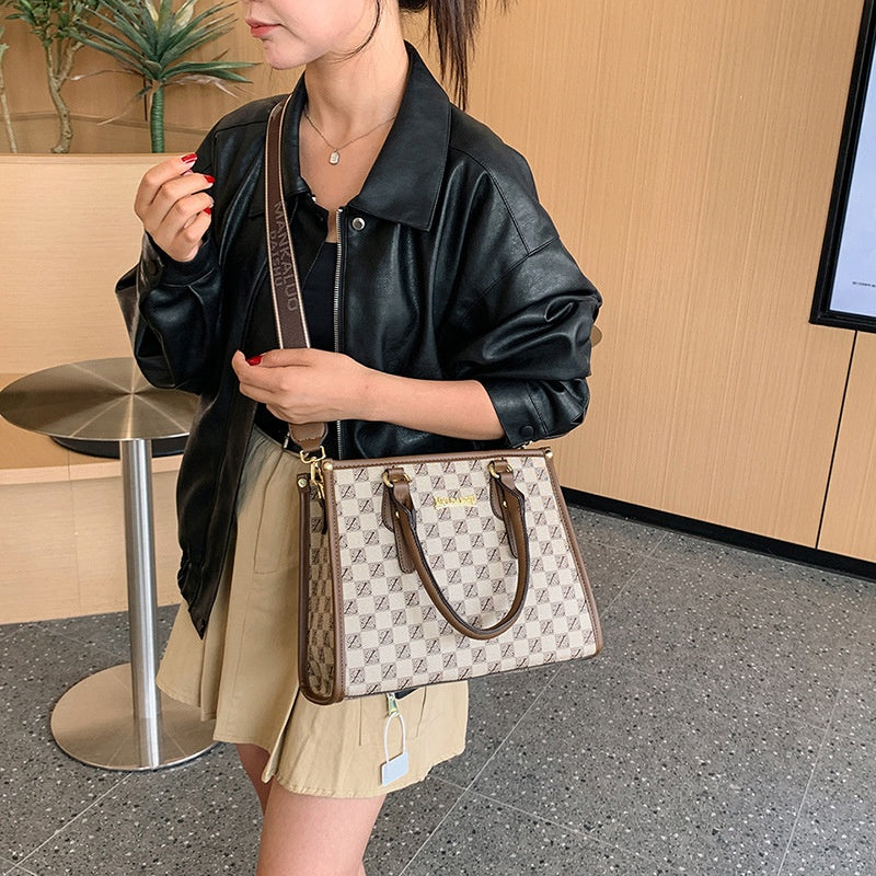 Ielgy Ladies Printed Shoulder Handbag All-Match Large-Capacity Retro Casual Bag