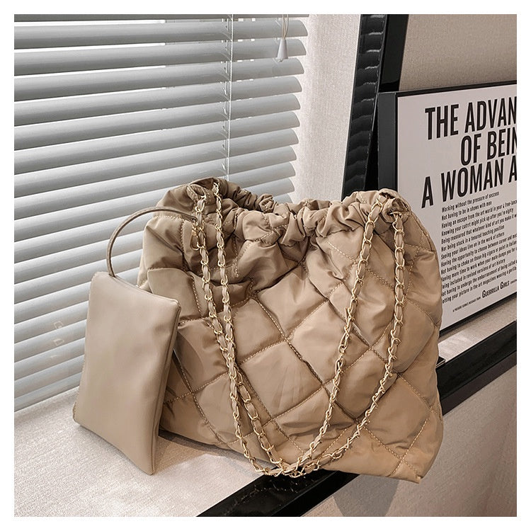 Ielgy Casual Soft Face Large Capacity Bag Chain Crossbody Bag Shoulder Bucket Bag