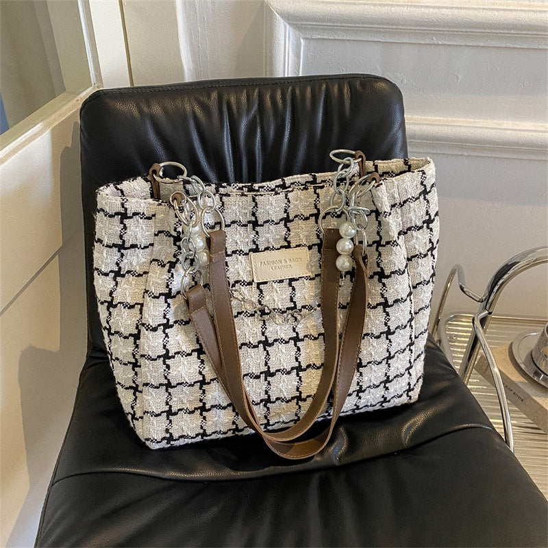 Ielgy Ladies Large-Capacity Commuter Bag Plaid Shoulder Underarm Tote Bag