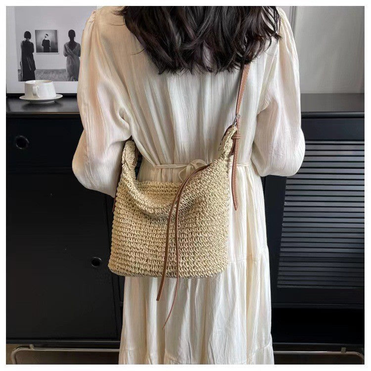 Ielgy U-Shaped Paper Rope One-Shoulder Diagonal Straw Woven Female Bag All-Match Casual Dumpling-Shaped Woven