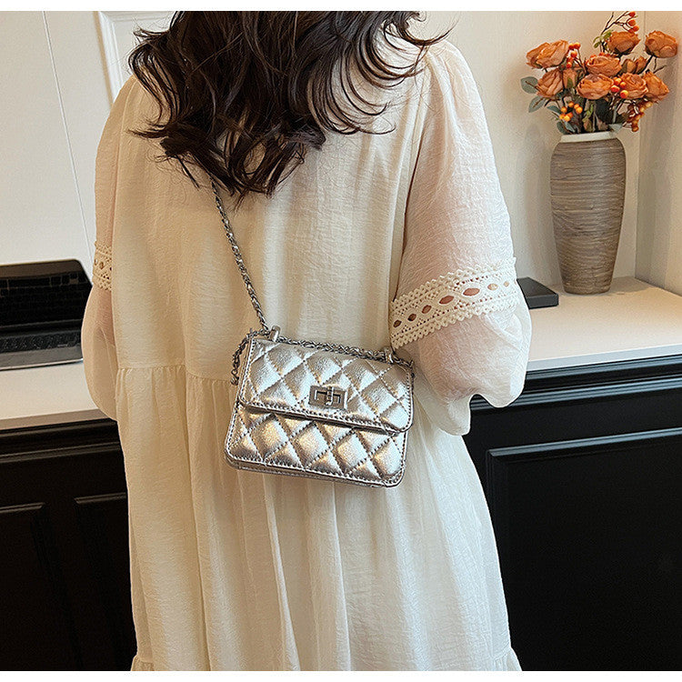Ielgy Fashionable High-End Rhombus Shoulder Crossbody Chain Small Square Bag