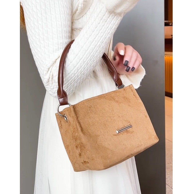 Ielgy Korean Style Niche Design Ladies Bag Messenger Box Bag Fashion Lightweight Shoulder Bag