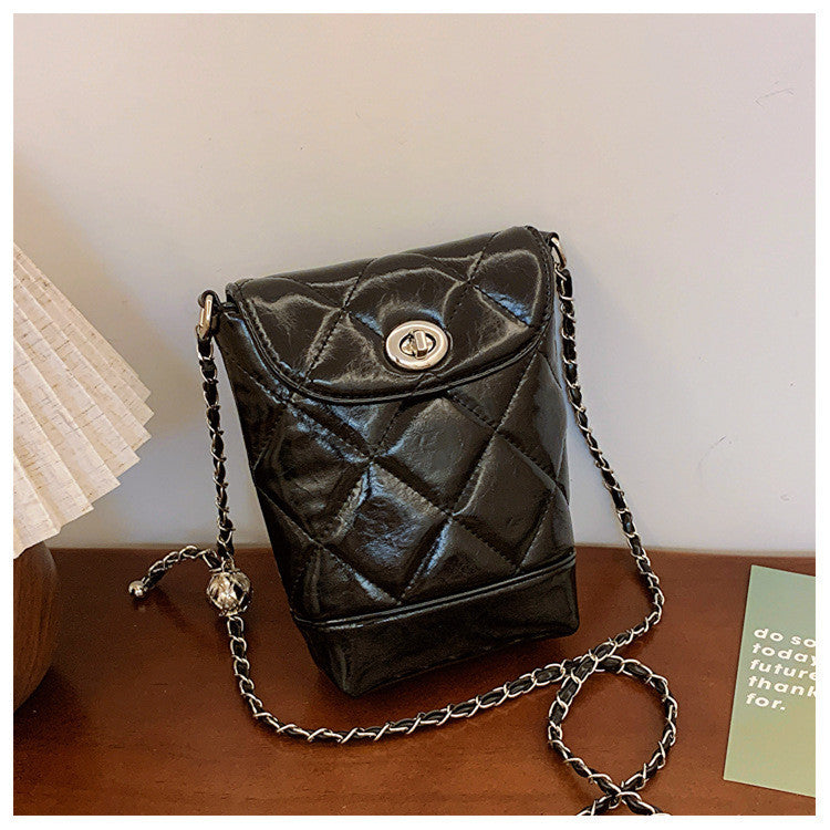 Ielgy Diamond Chain Silver Niche Design Fashion One-Shoulder Messenger Bag High-End Bucket Bag