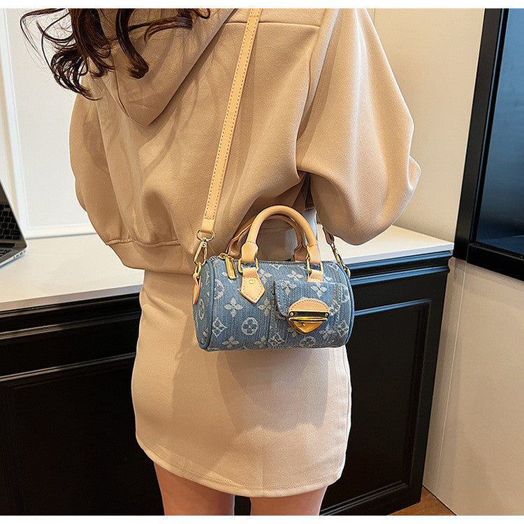 Ielgy Female Pillow Bag Woven Denim Handbag Niche Trendy Retro One-Shoulder Cross-Body