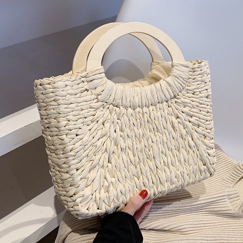 Ielgy Hand-Woven Bag Summer Beach Bag Fashion Retro Portable Straw Bag