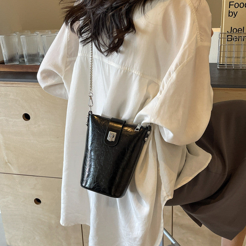 Ielgy Korean Version Casual Silver Bucket Bag Fashion Simple Shoulder Ladies Cross-body Mobile Phone Bag