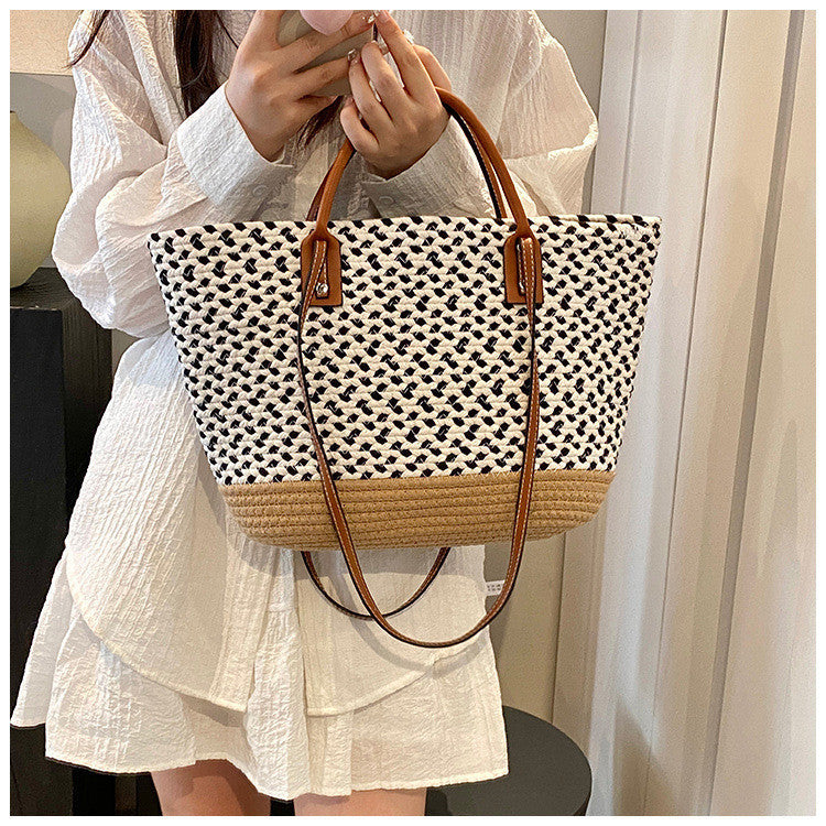 Ielgy Bohemian Style Hand-Woven Bag Seaside Vacation Travel Straw Woven Large Capacity Leisure Simple Commuter Female Bag