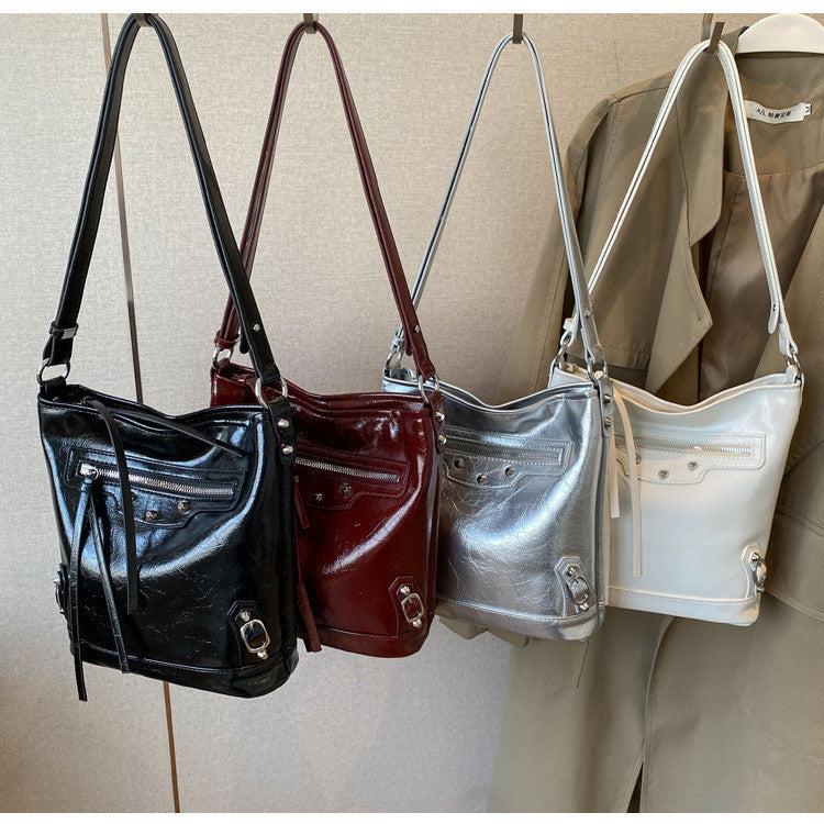 Ielgy Portable Large-Capacity Silver Tote Bag Ladies High-End Korean Version Diagonal One-Shoulder Travel Bag