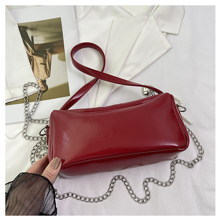 Ielgy Fashion Silver One-Shoulder Underarm Bag Simple Fashionable Chain Cross-Body Pillow Bag