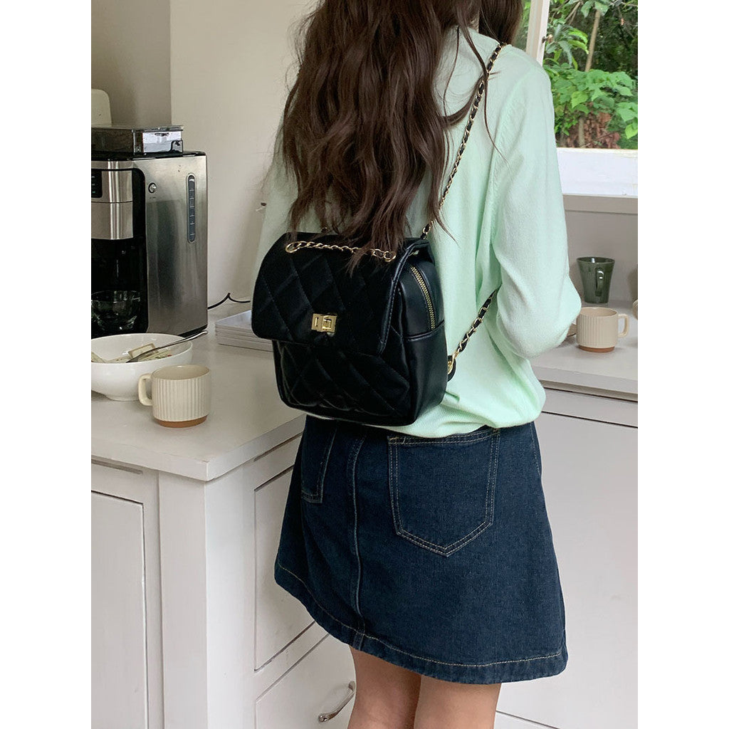 Ielgy Ladies Square Backpack Korean Version Cross-body Shoulder Portable Diamond Chain Backpack