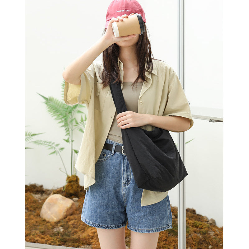 Ielgy Japanese Casual Drawstring Handbag Small Fresh Pleated Shoulder Fashion Nylon Cloth Crossbody Bag