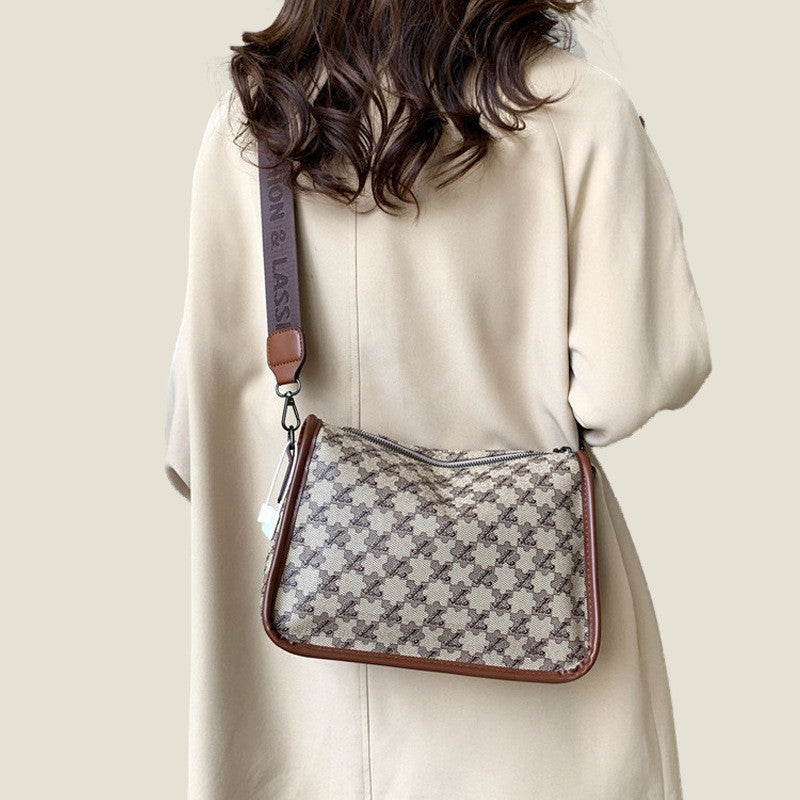 Ielgy All-Match Casual Large-Capacity Fashionable Shoulder Bag