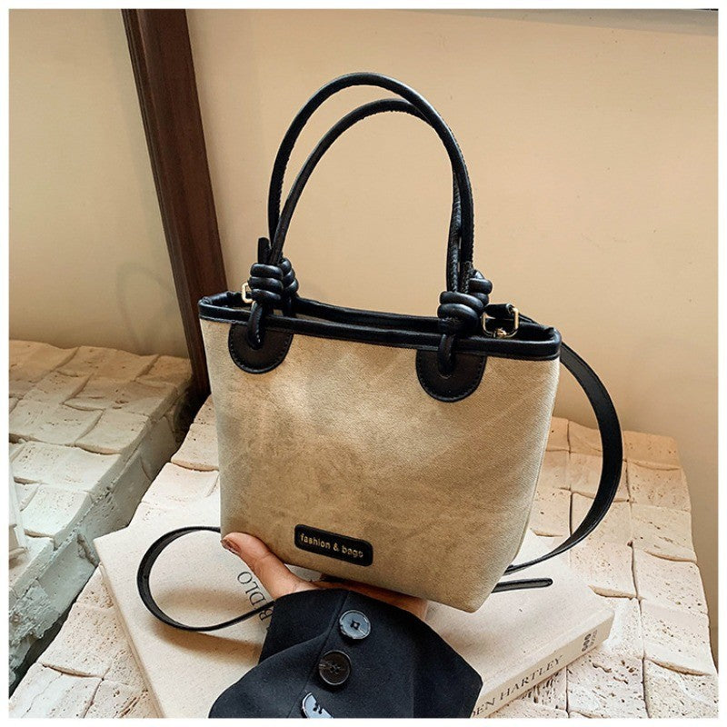 Ielgy Ladies Outing Handbag Fashion High-End Commuter Cross-Body Bucket Bag