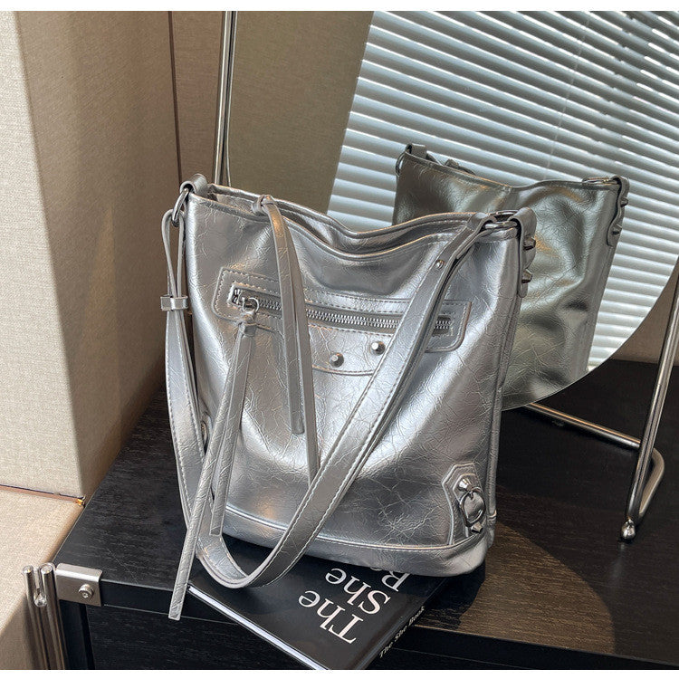 Ielgy Portable Large-Capacity Silver Tote Bag Ladies High-End Korean Version Diagonal One-Shoulder Travel Bag