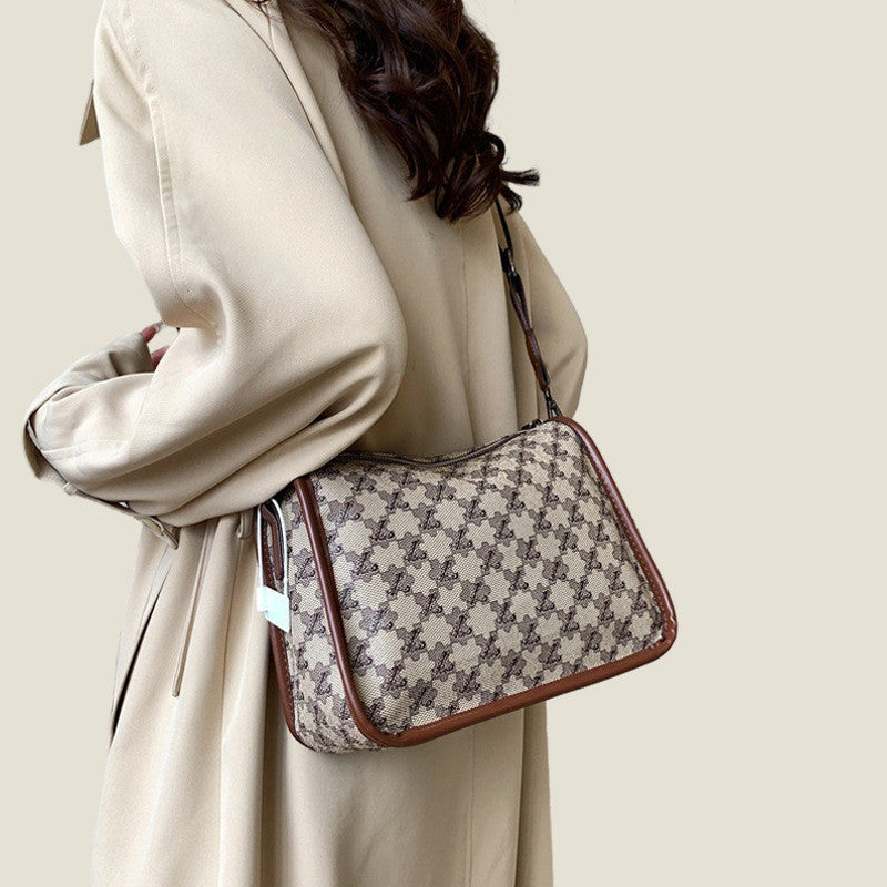 Ielgy All-Match Casual Large-Capacity Fashionable Shoulder Bag