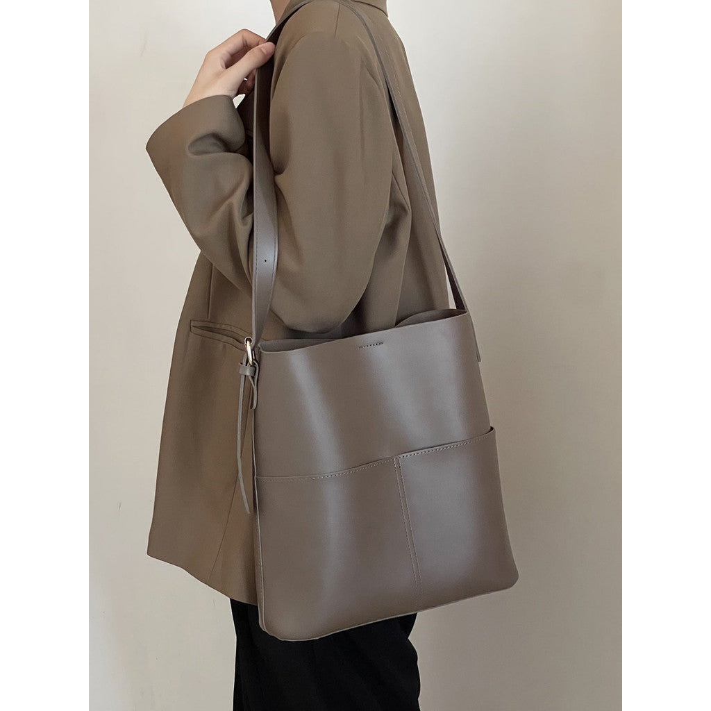 Ielgy Fashion Trend All-Match High-Quality Large-Capacity Design Sense One-S