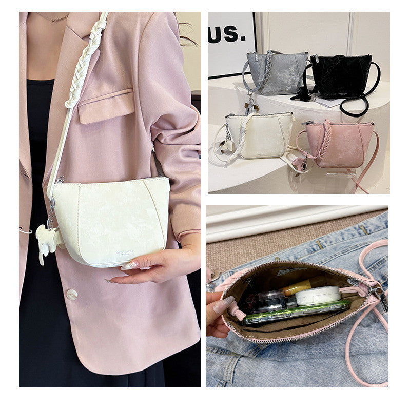 Ielgy Fashionable All-Match Messenger Bag Fashionable Shoulder Underarm Bucket Bag
