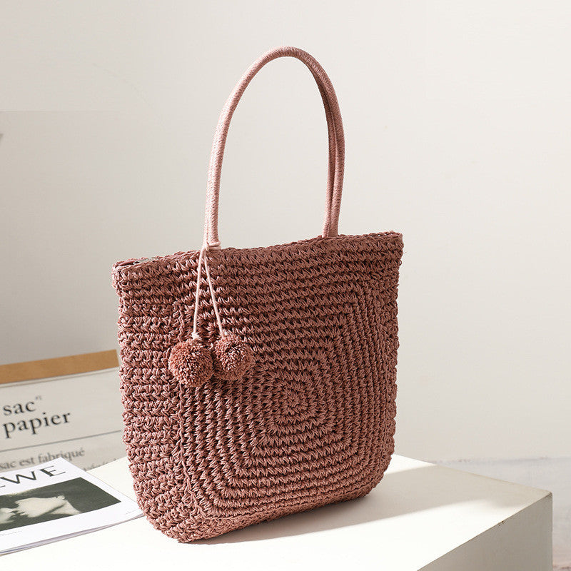 Ielgy Cute Fur Ball Straw Bag All-Match Large-Capacity Hand-Woven One-Shoulder Portable Be