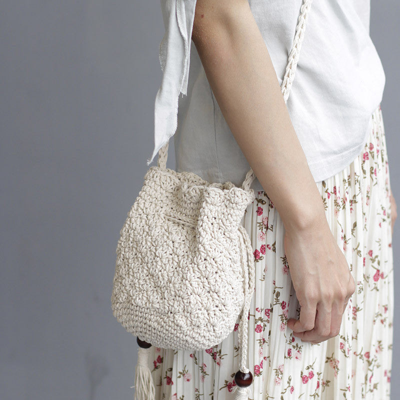 Ielgy Korean Version Cotton Thread Tassel Drawstring Bucket Bag Simple Straw Beach One-Shoulder Woven Mini Messenger Female Bag